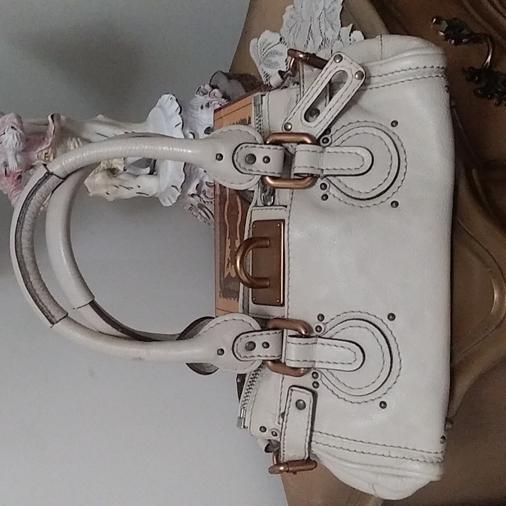 Chloe mini bag missing lock
